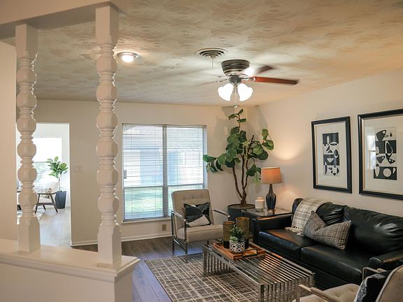 5th image of 8402 Stillwood Ln