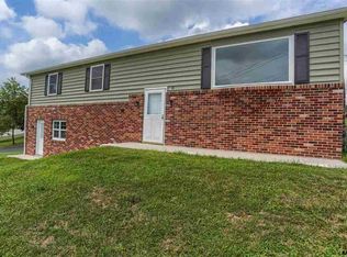 11 Waterfront Dr, Hanover, PA 17331