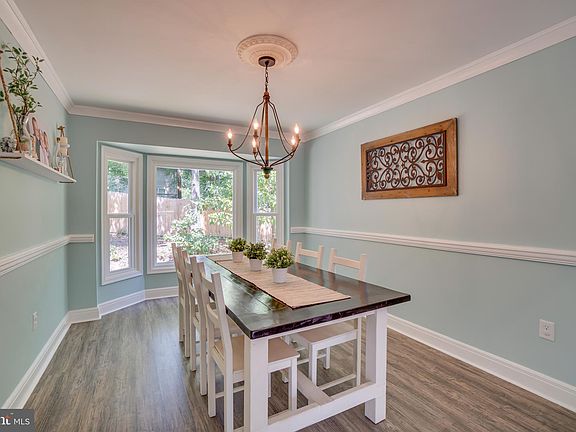 4th image of 207 Coldspring Dr
