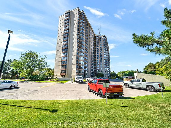 3rd image of 20 Cherrytree Dr #501