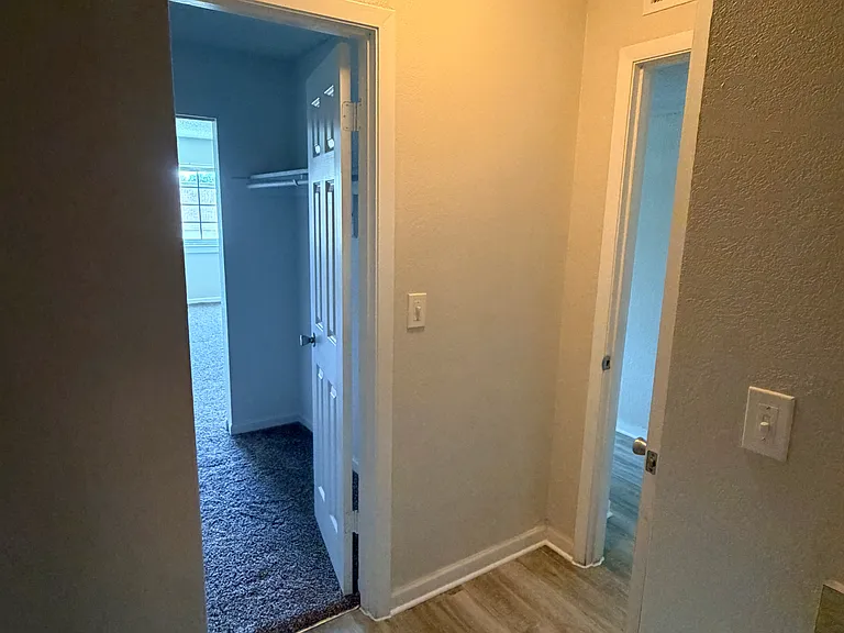 Walk - Around Entrance