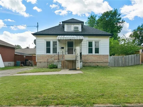 24 Park Rd N, Brantford, ON N3S 6T2