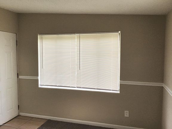 4th image of 4131 Lockhart Dr