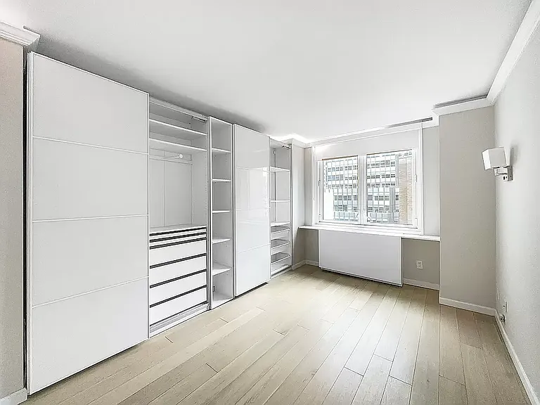 212 E 47th St #16B — Photo 10
