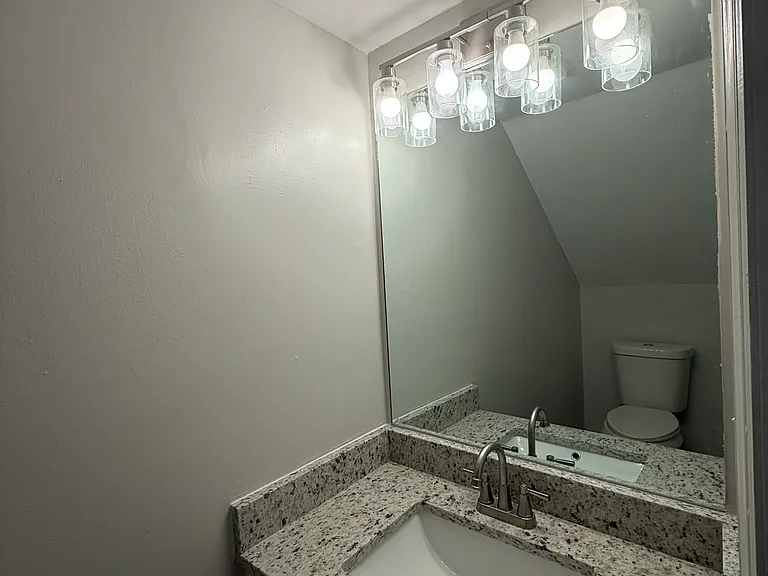 2560 Picardy Cir N — Photo 6