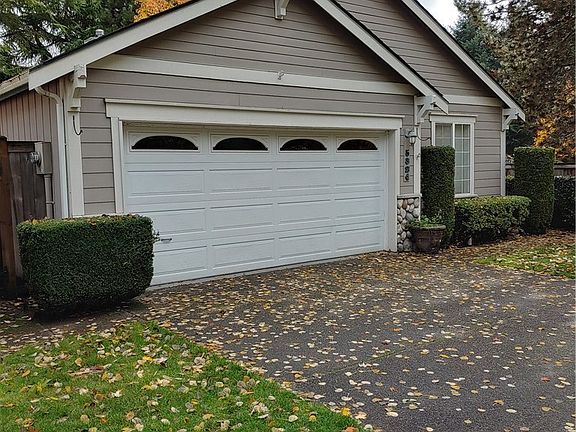 2nd image of 5324 Ivy Hill Ln SE