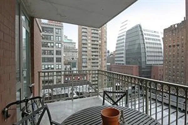 Rented by Douglas Elliman | media 20
