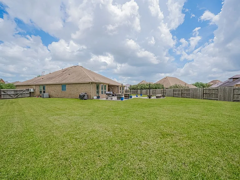 4227 Lodge Ranch Ct — Photo 45