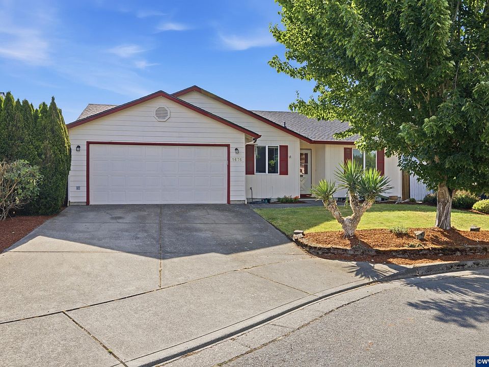 1st image of 1676 Warbler Ct SE