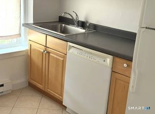 134 Summer St #1B, Stamford, CT 06901