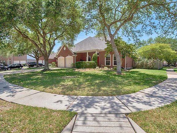 2nd image of 2114 Shoal Lake Ct
