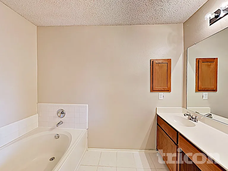 2036 Talon Dr — Photo 9