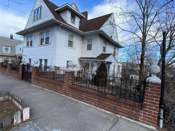 105-51 Ditmars Blvd, East Elmhurst, NY 11369