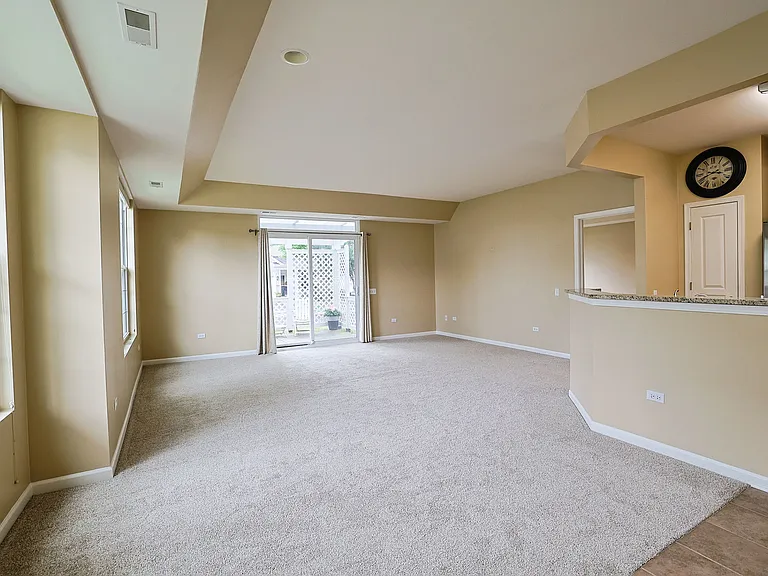 14021 Beaver Dam Ln #14021 — Photo 5