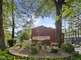 559 Hilliard St #B, Manchester, CT 06042