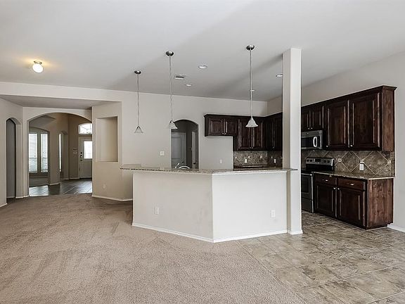 4th image of 8013 Cedar Lake Ln