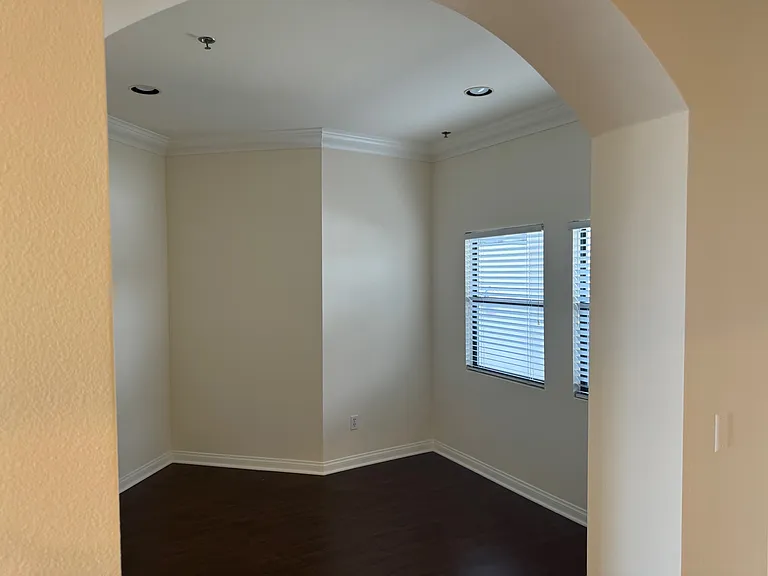540 N Rossmore Ave #408 — Photo 6