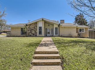 1328 Hillside Dr, Midlothian, TX 76065