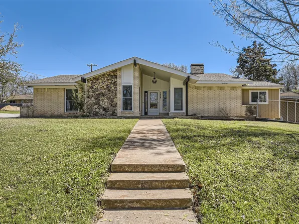 1328 Hillside Dr, Midlothian, TX 76065