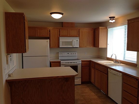 5th image of 19208 12th Avenue Ct E