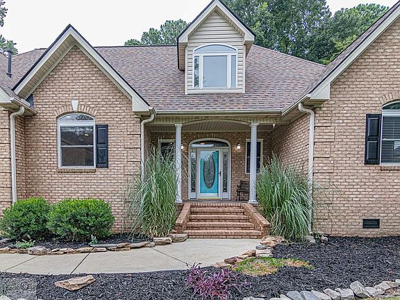 2nd image of 201 Clay Brook Dr