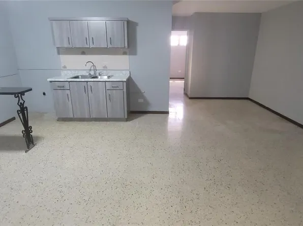 2A3 Apt Ave #4, Bayamon, PR 00956