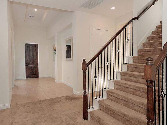3rd image of 22818 Alderdale Ln