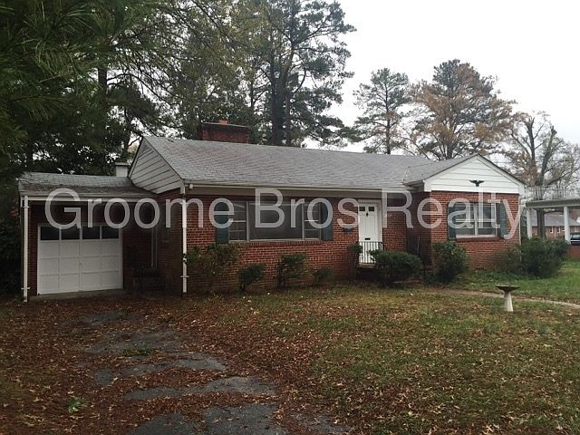 1st image of 15 Longstreet Ave