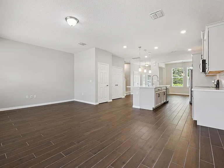 8130 Bluejack Oak Dr — Photo 6