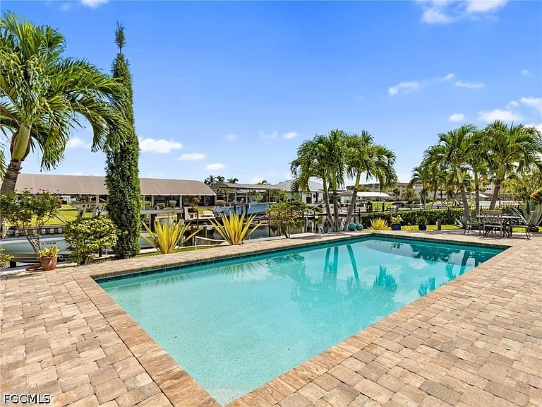 1029 Wittman Dr — Photo 33