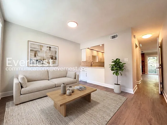2 bed, 2.5 bath, 1252 sqft, $1,599 — Photo 3