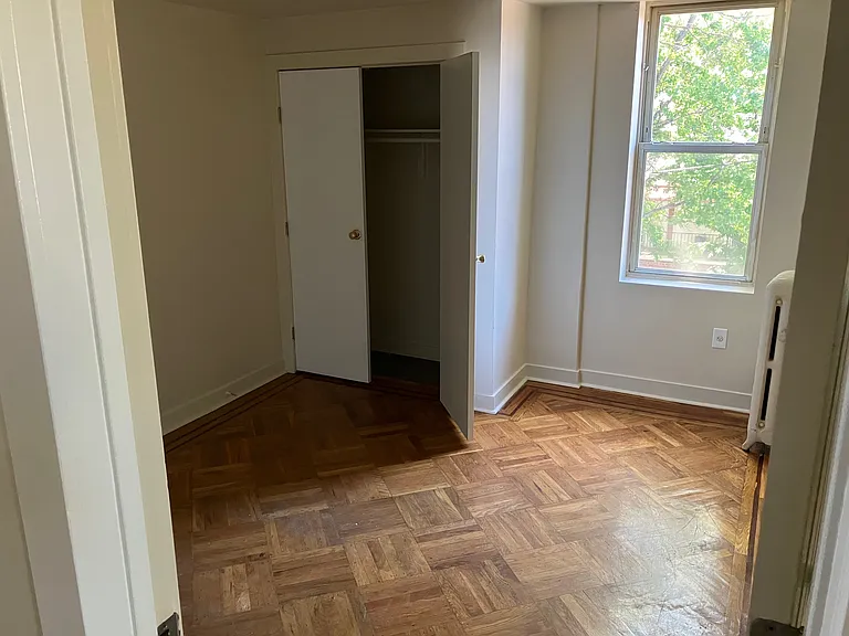 1524 Mayflower Ave #2 — Photo 3