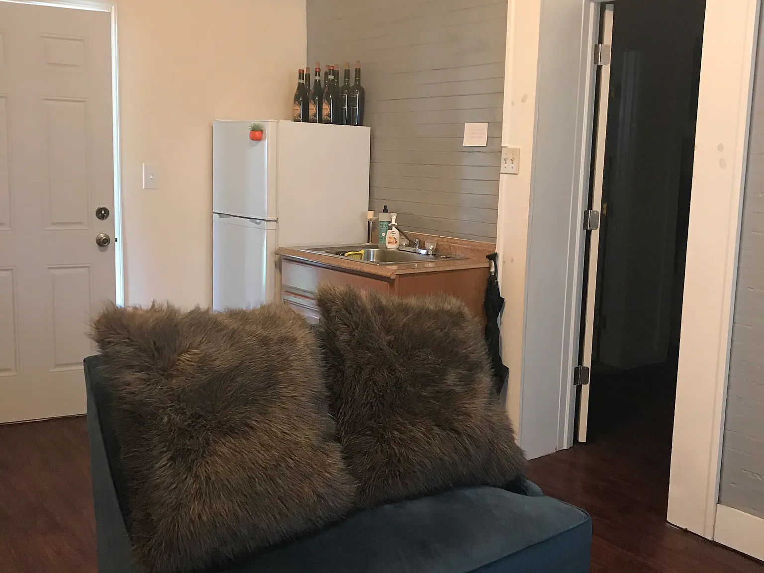310 Roup Ave — Photo 4