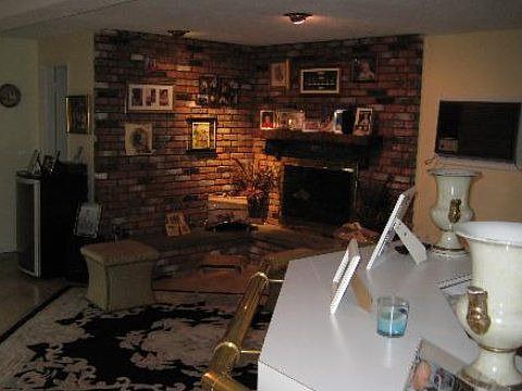 4th image of 1273 Lois Ln