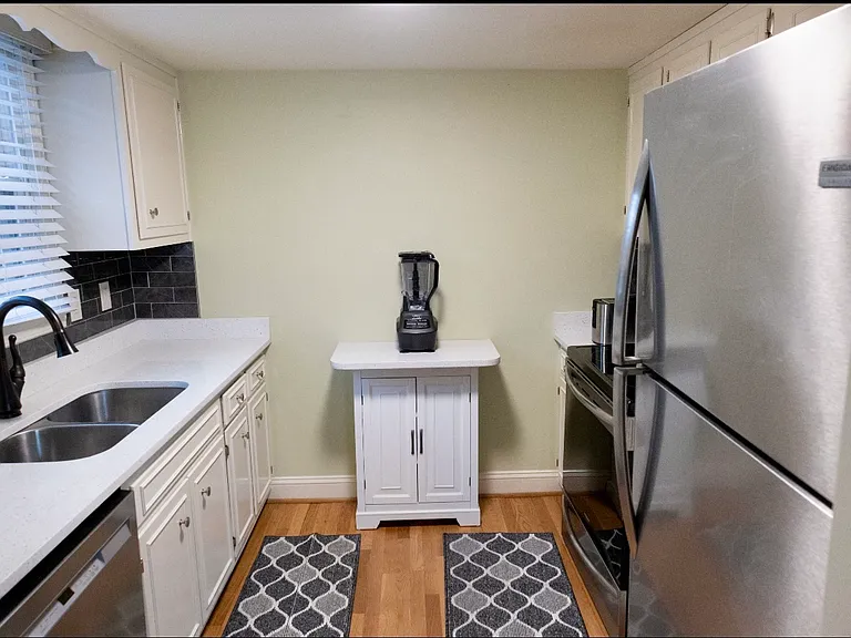 2905 Burch Ave #1 — Photo 11