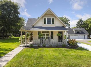 1206 4th St S, Stillwater, MN 55082