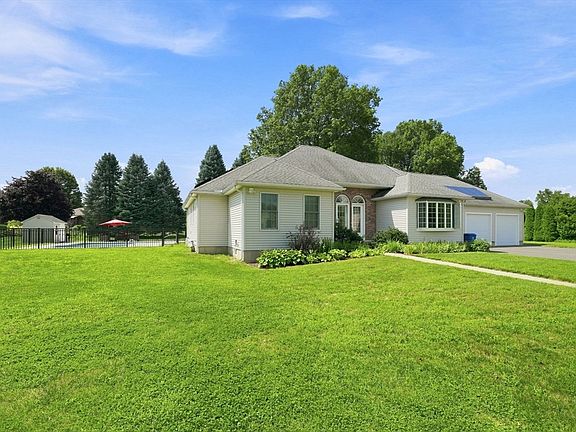2nd image of 67 Abigaile Ln
