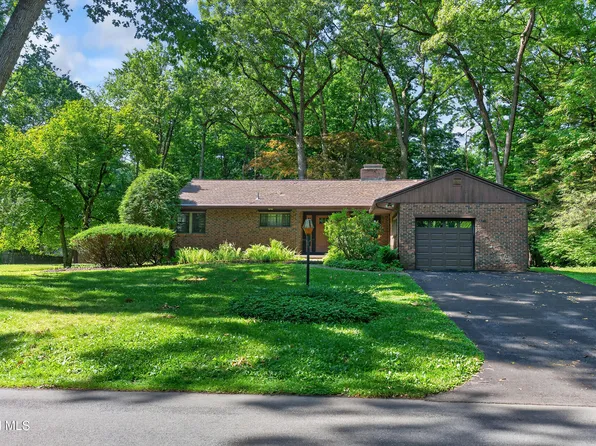 15 Lyons Avenue, Delmar, NY 12054