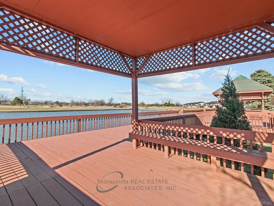 2116 Country Club Dr #9, photo 29