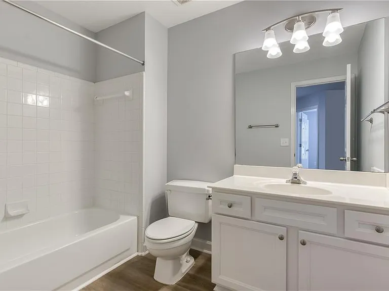 355 Lamme Chase — Photo 31