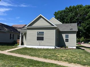 110 N 1st St, Breda, IA 51436