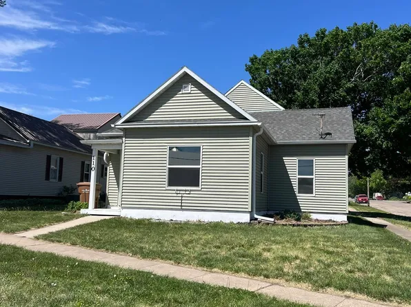 110 N 1st St, Breda, IA 51436
