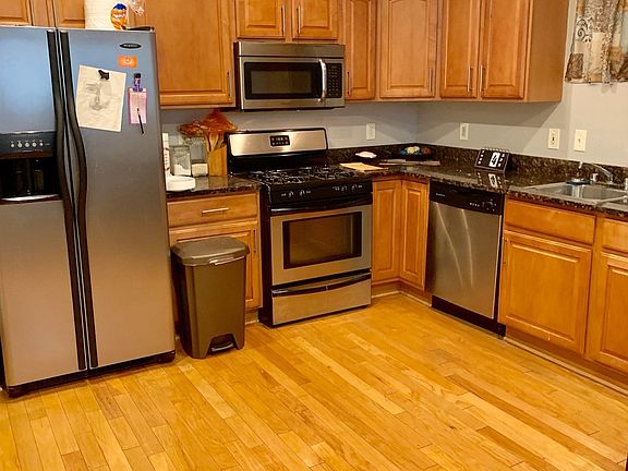 2nd image of 7238 S Cornell Ave #Gn