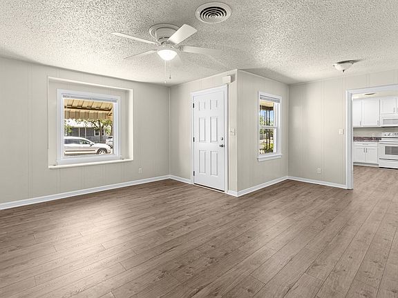 4th image of 701 NE 2nd St