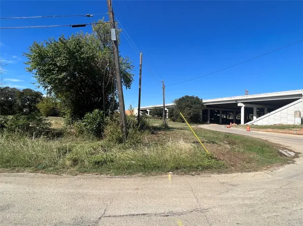 6724 Oak Crest Dr W, Fort Worth, TX 76140