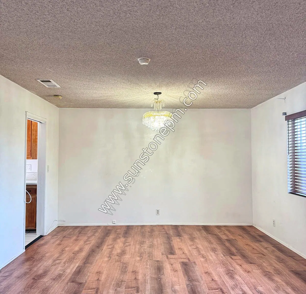 4 bed, 1800 sqft, $3,495 — Photo 4