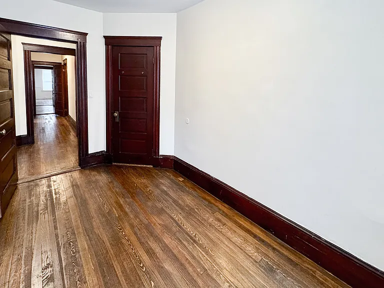 9 Fairfield St #1 — Photo 6