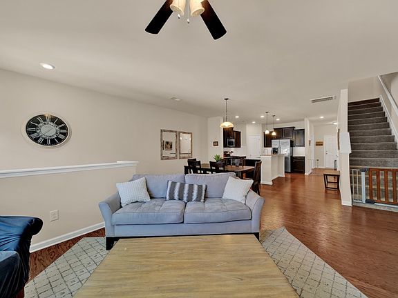 4th image of 5038 Mockernut Ln