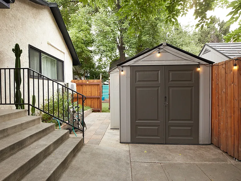 3'x7' plastic storage shed included
