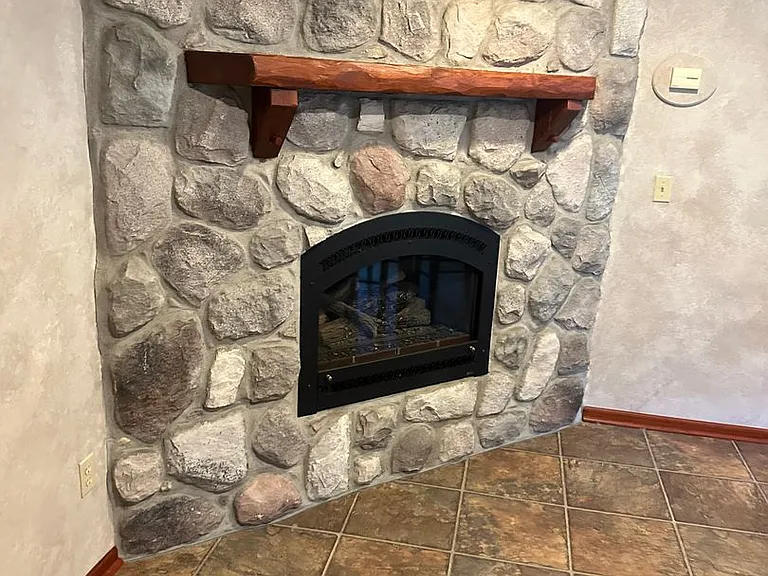 414 E Main St — Photo 12
